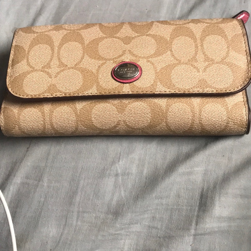 Like new Coach large wallet